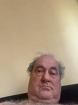 csikar élő XXX-chatje