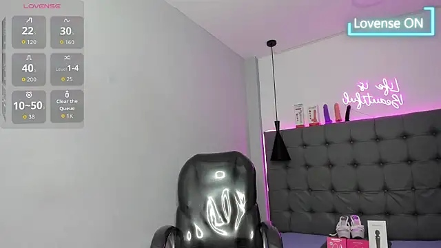 scarletcherry18's Live XXX Chat