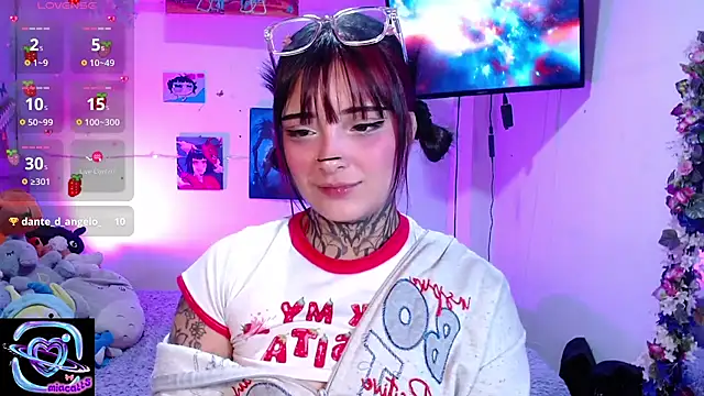 mia_catt05's Live XXX Chat