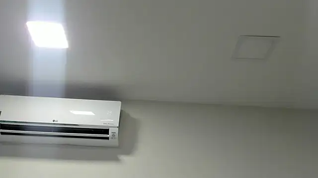 mia_ambeeer's Live XXX Chat