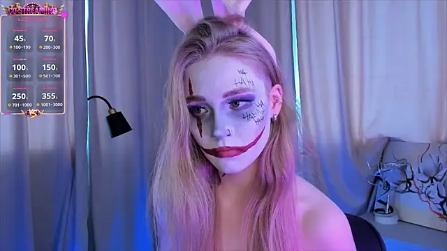 MaireLanda élő XXX-chatje