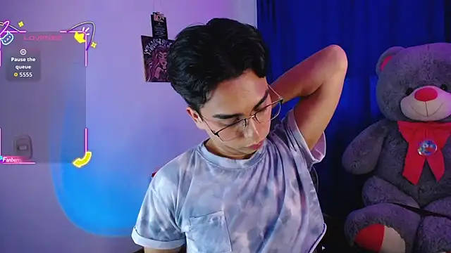 OwenBluee Chat XXX live