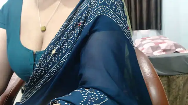 sunitha-3 live XXX chat