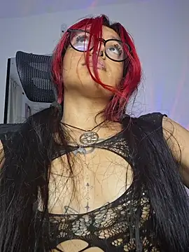XXX chat uživo modela carolinerue