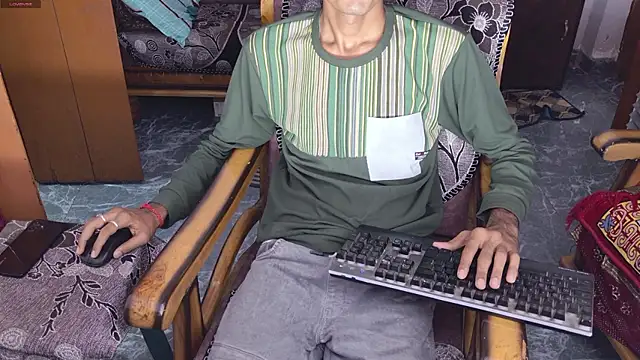 Show modela zihan777 na web-kameri