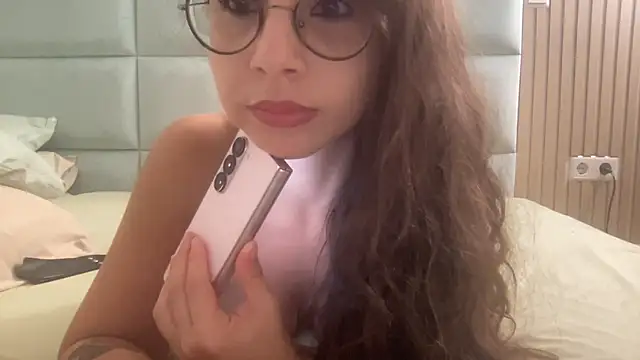 Chatroom XXX en direct de RosaDream