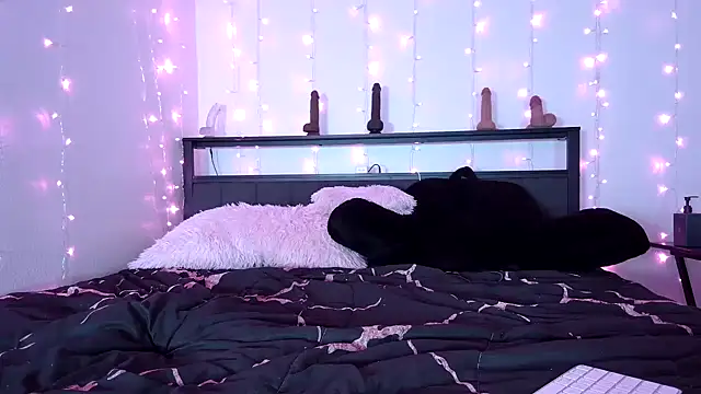 QueenLolaX's Live XXX Chat