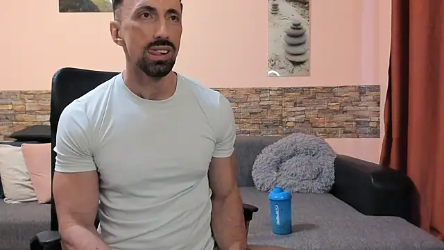 HotHunkTrainer 라이브 XXX 채팅