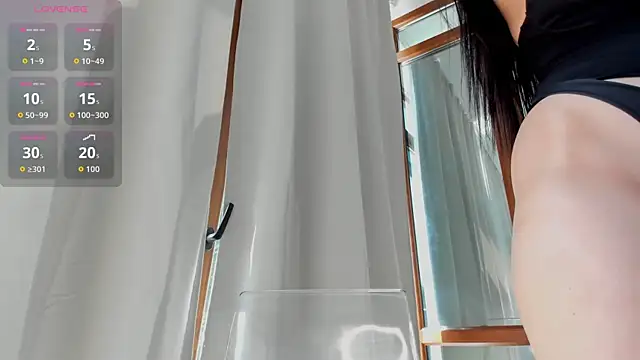 Naila18のライブXXXチャット