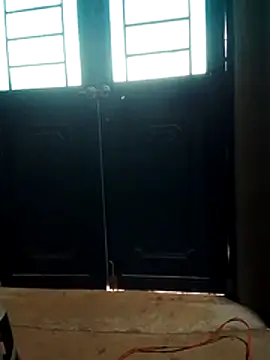 Moon_squirtt Chat XXX in diretta