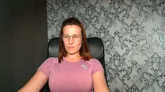 Kelly_Kisss élő XXX-chatje