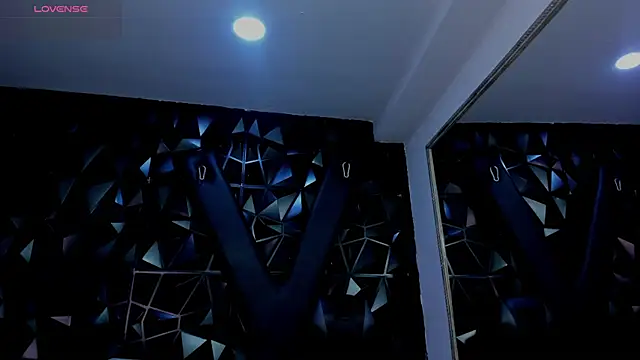 LiamDeeps live XXX chat