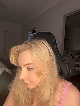 Онлайн чат XXX Lotttiee