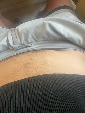 Chatroom XXX en direct de yanlizkurt01