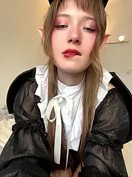دردشة Strawberry_Senpai الجنسية المباشرة