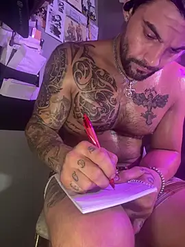 Chat XXX en directo de LegendaryLukeFilmCo