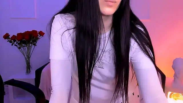 MonicaLowes' Live XXX Chat