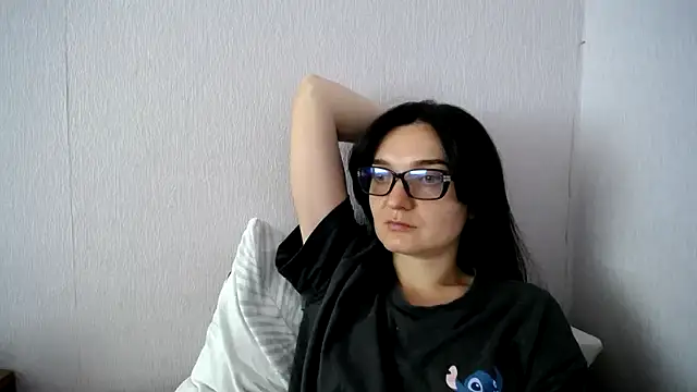 Shiny_gine's Live XXX Chat