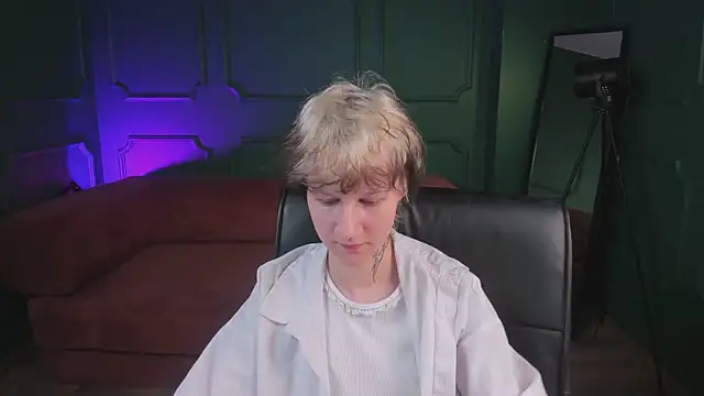 Senpai_Sinsn Live XXX chat