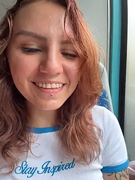 -stray-cat- – webcam-show