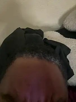MACBEEZY Live XXX Chat