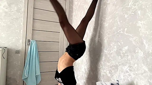 SashaSunnyShy 라이브 XXX 채팅
