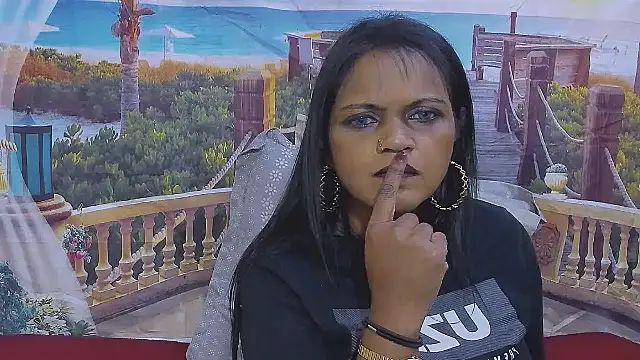 indianswtbella Adlı Modelin Canlı XXX Sohbeti