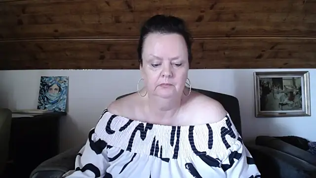 TiffanyMature's Live XXX Chat