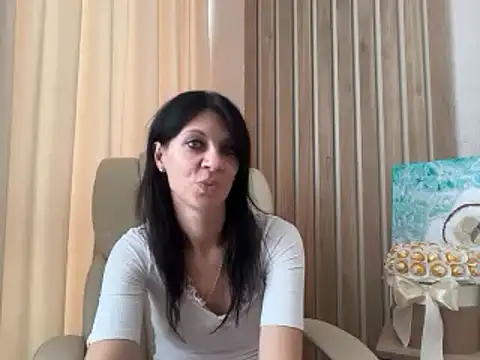 InjaAtHome Live XXX Chat