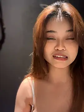 Toffee-00 Pertunjukan Webcam