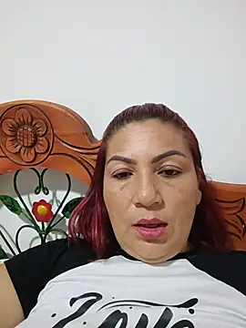 Chatroom XXX en direct de Agata_Traviesa