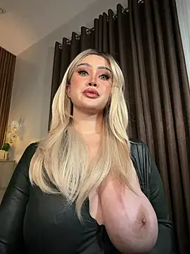 Miss_antonia Adlı Modelin Canlı XXX Sohbeti
