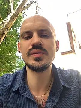 AssHunter4k: απευθείας συνομιλία ΧΧΧ