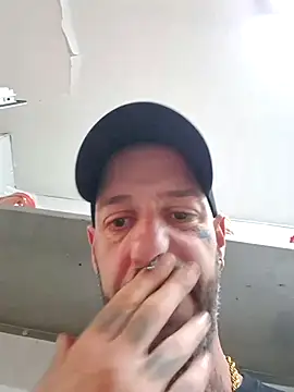Show modela DuroHustler na web-kameri
