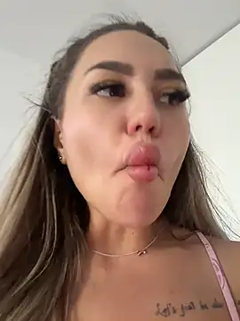 BarbieDoll13: απευθείας συνομιλία ΧΧΧ