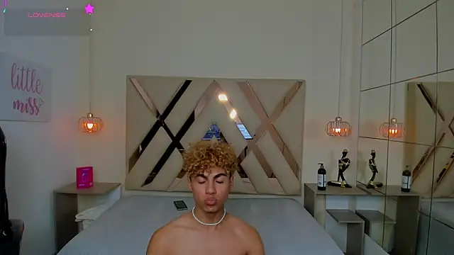 Chat XXX ao vivo de Anyelo_Twink
