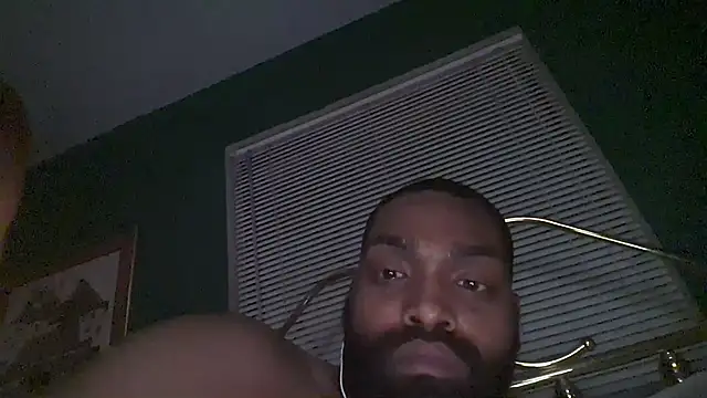 sukisnpaii Show in webcam