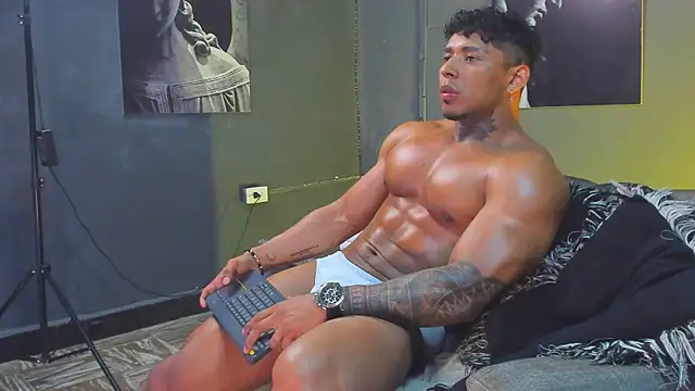 bradley_smithn Live XXX chat