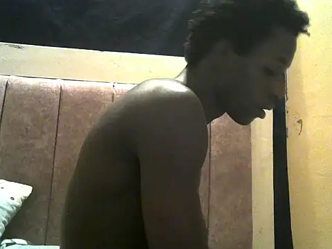 Chatroom XXX en direct de Bigras0011