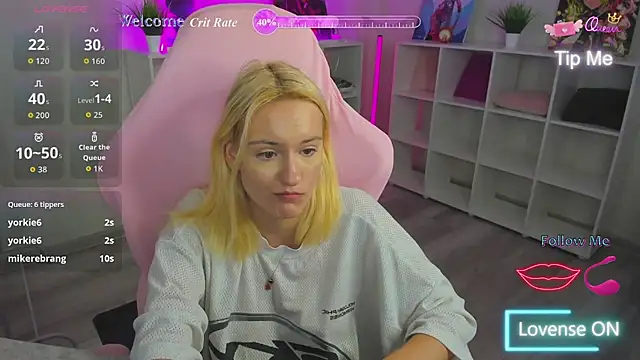 Golden__Whisper Chat XXX in diretta