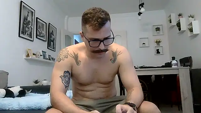 XXX chat uživo modela yanick931