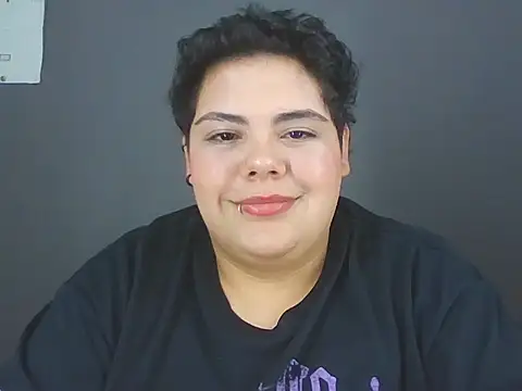צ'אט XXX בשידור חי של Inked_lor