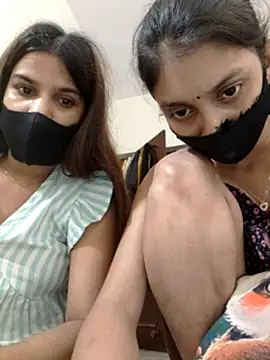 pooja_riya's Live XXX Chat