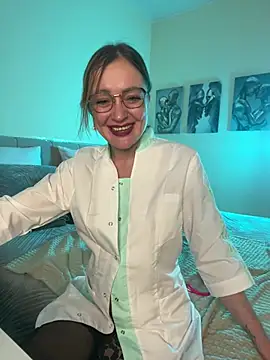 GoldenGoddess-'s Live XXX Chat