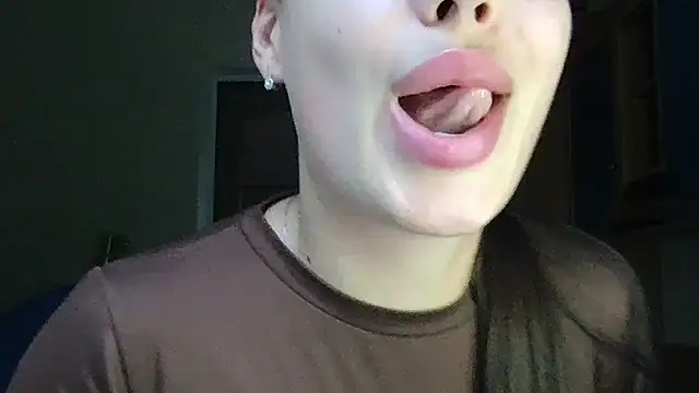 MoonriseGoddess' Live XXX Chat