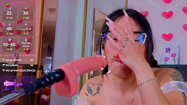 MadyJacksonのライブXXXチャット
