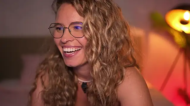 BrandyWhite élő XXX-chatje