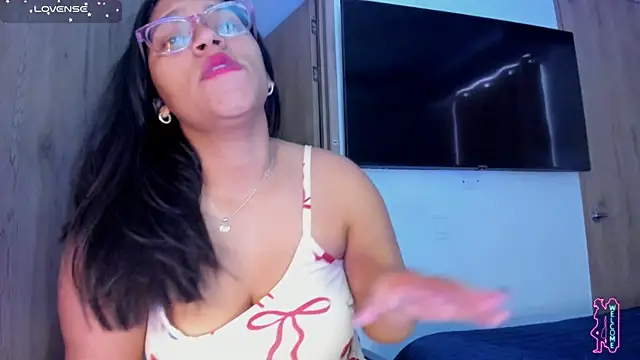 iriss_25 élő XXX-chatje