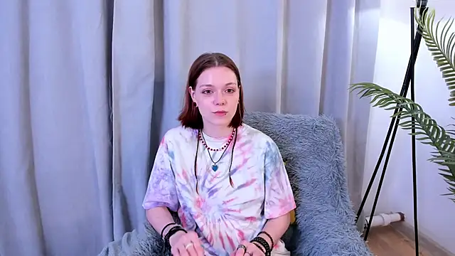 Chat +18 de YaelHoughtling ao vivo