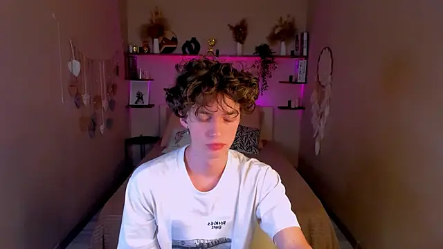 Chatroom XXX en direct de LukeSweet